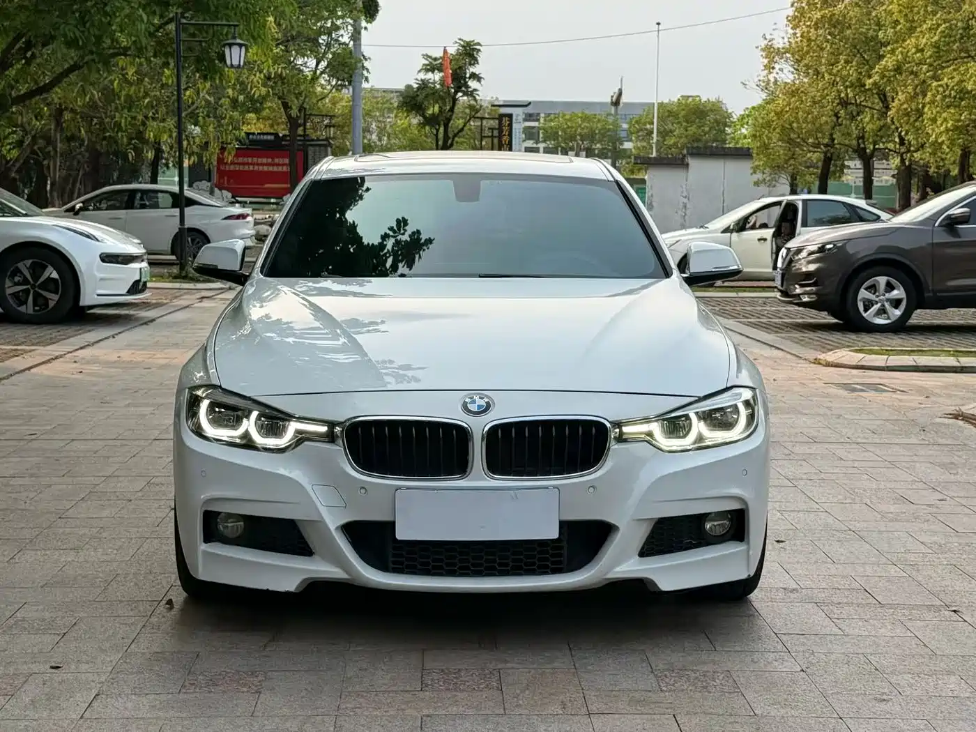BMW 3 Series 2017 320Li M Sport фото 2