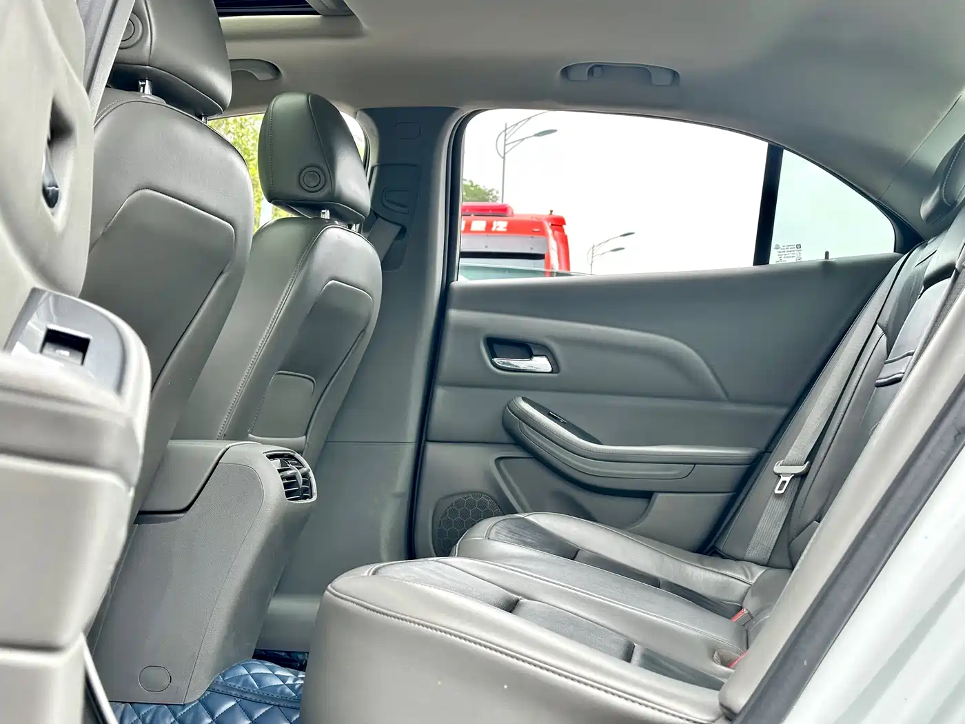 Chevrolet Malibu 2014 2.0L Automatic Luxury фото 36