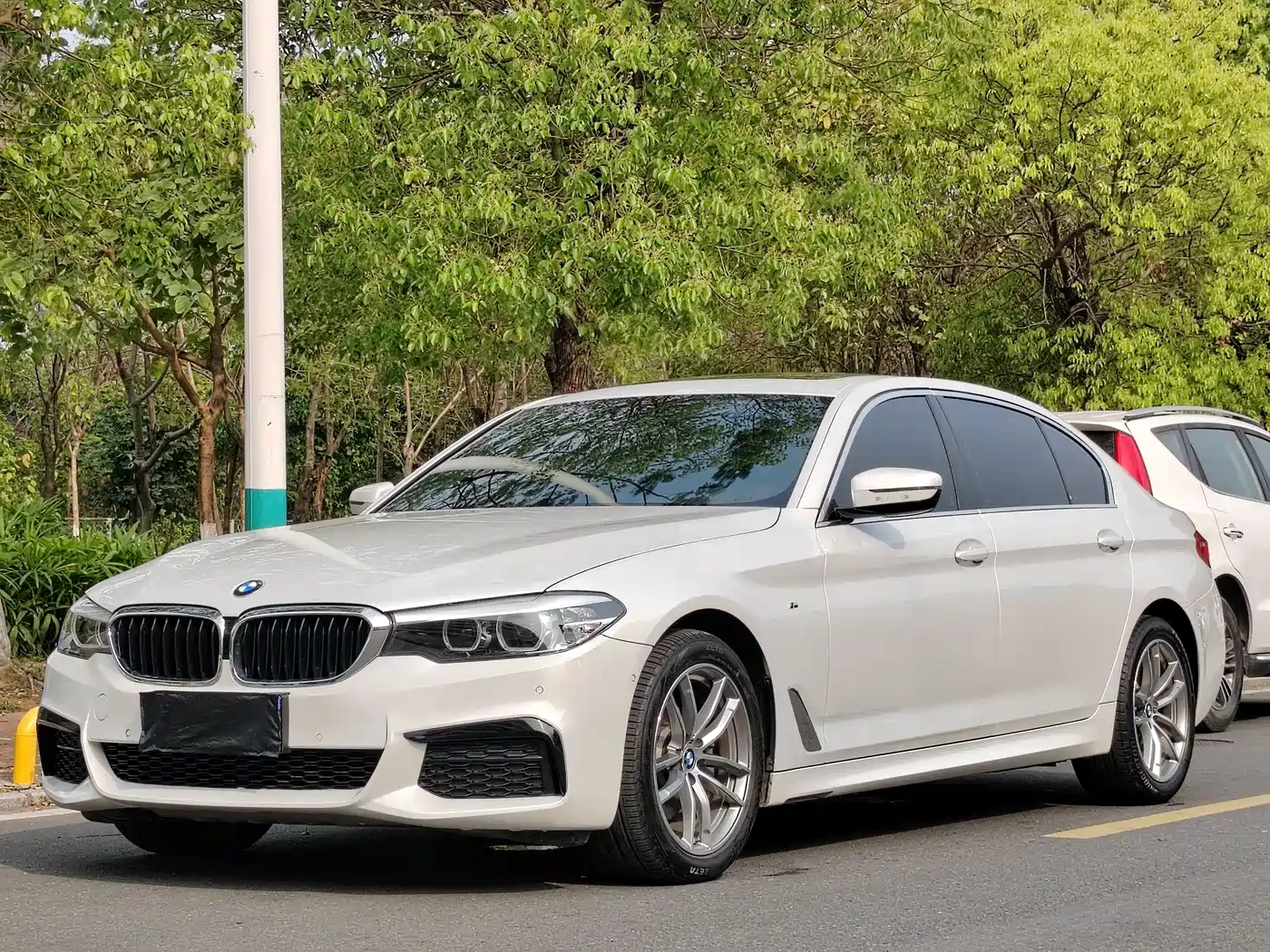 BMW 5 Series 2020 525Li M Sport Package