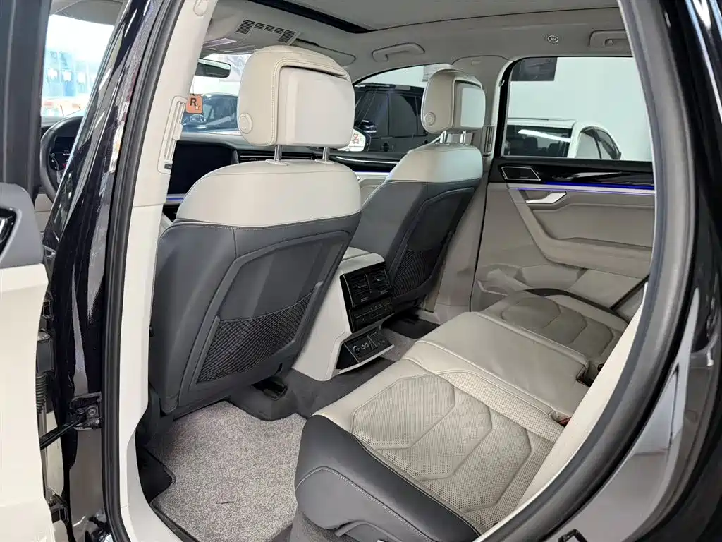 Volkswagen Touareg 2019 3.0TSI Sharp Wisdom Edition China V фото 9