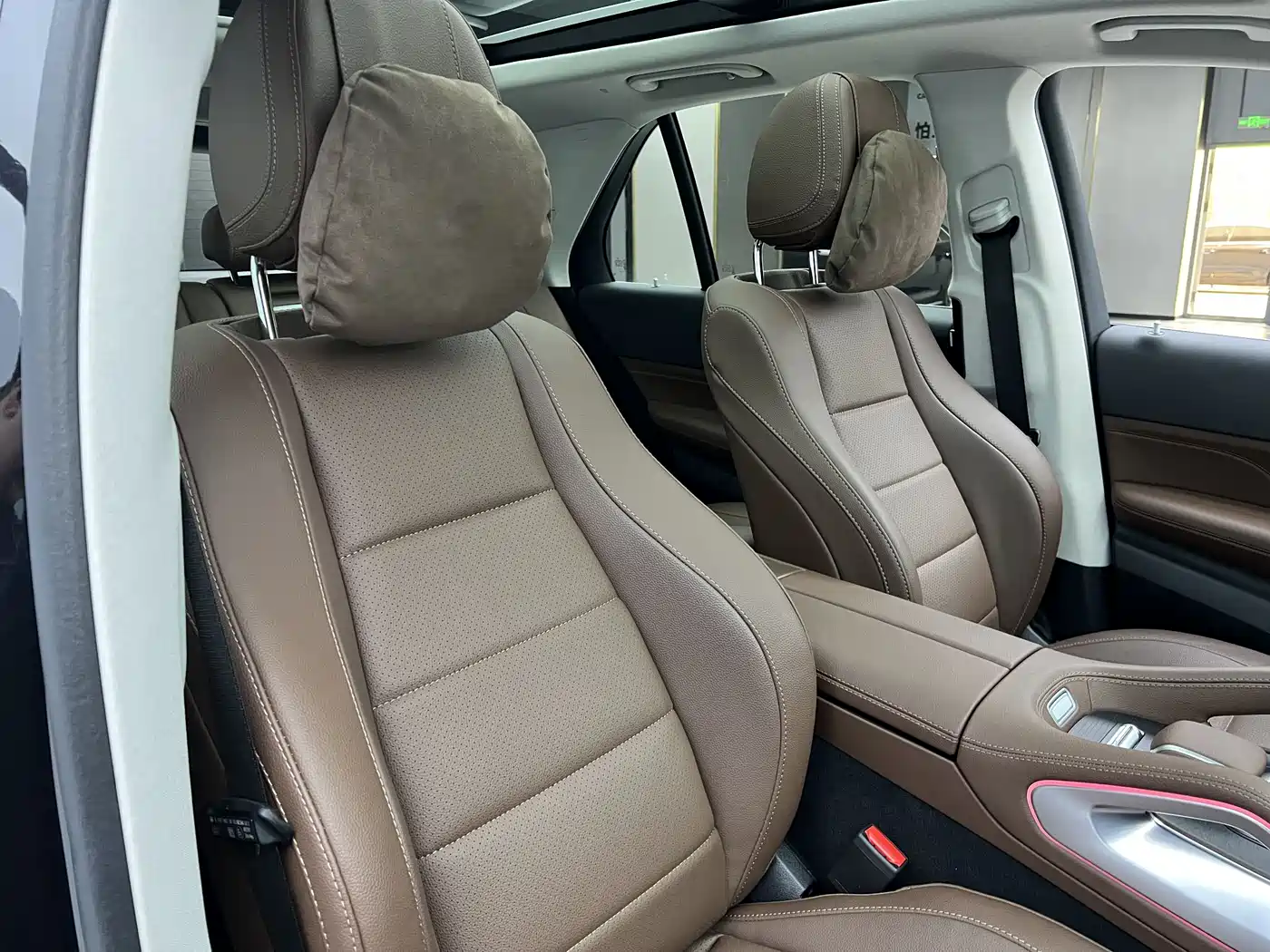 Mercedes-Benz GLE 2025 GLE 450 4MATIC Luxury фото 25