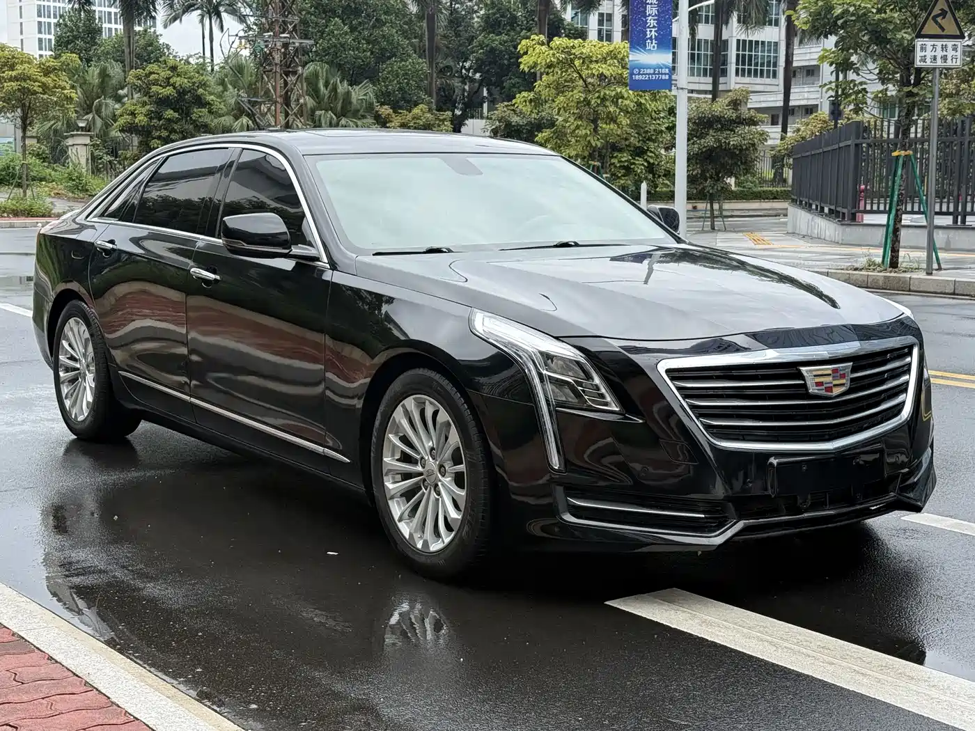 Photo 3 - Cadillac CT6