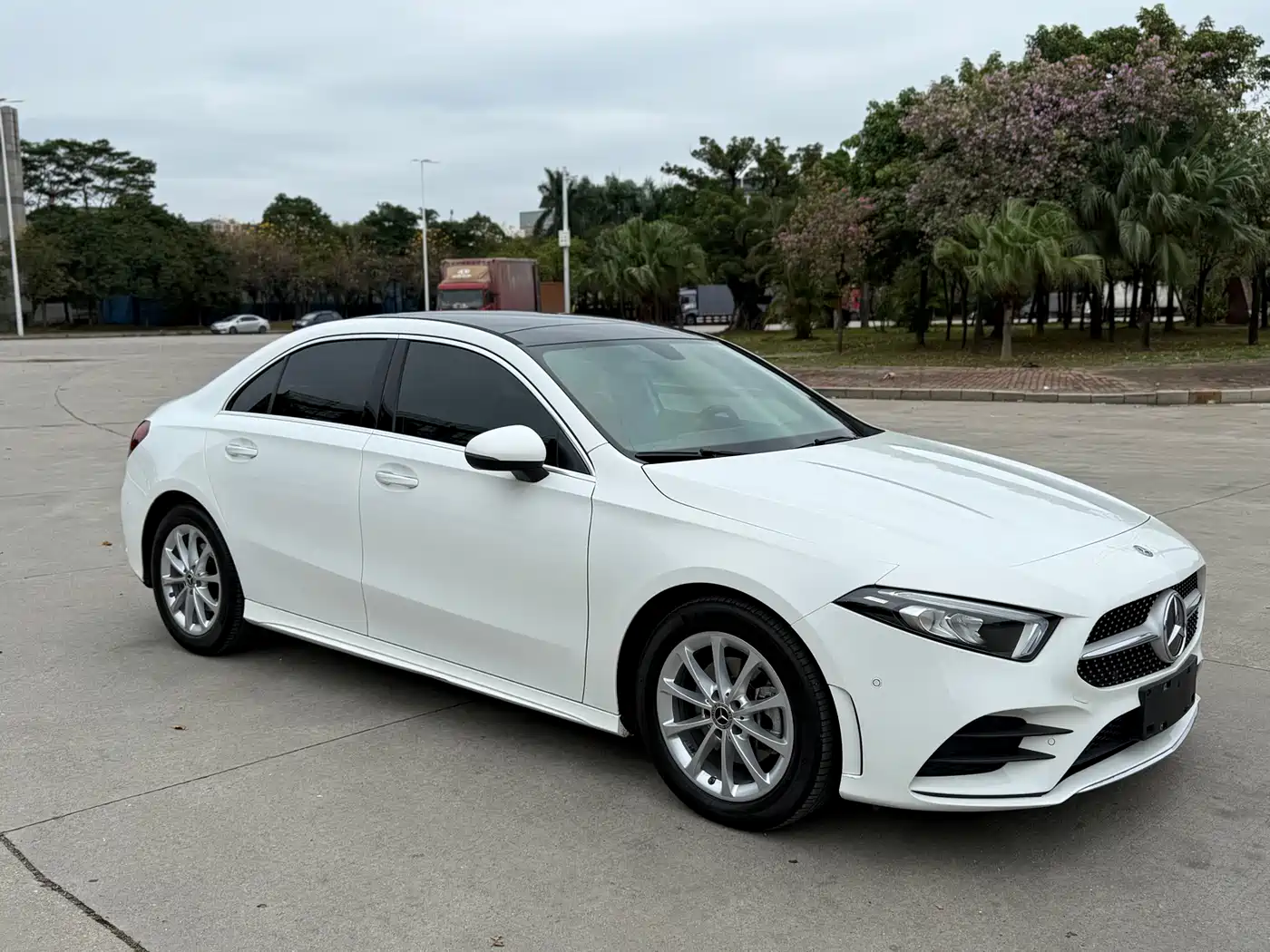 Mercedes-Benz A-Class 2020 A 200 L Sport Sedan фото 3