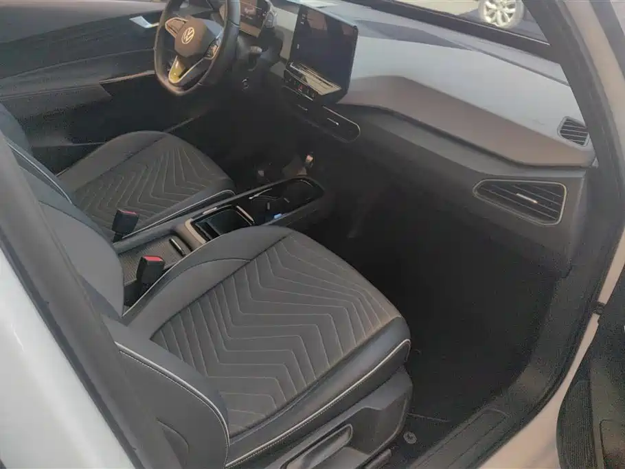 Volkswagen ID.3 2023 Pure Smart Edition фото 8
