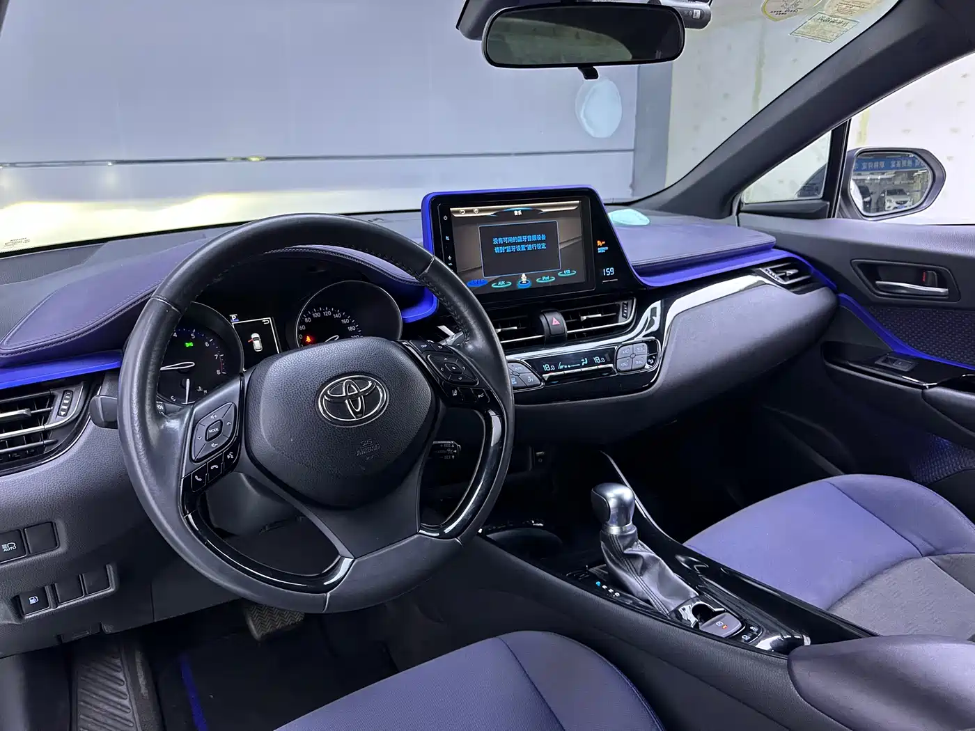 Toyota C-HR 2018 2.0L Luxury Edition China V фото 10