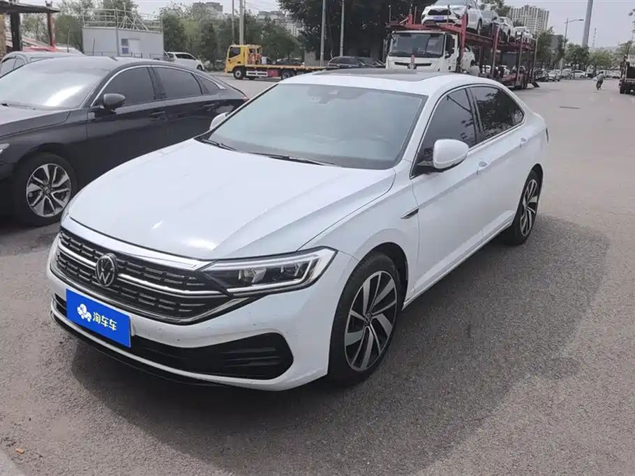 Volkswagen Sagitar 2023 300TSI DSG Surpassing Edition