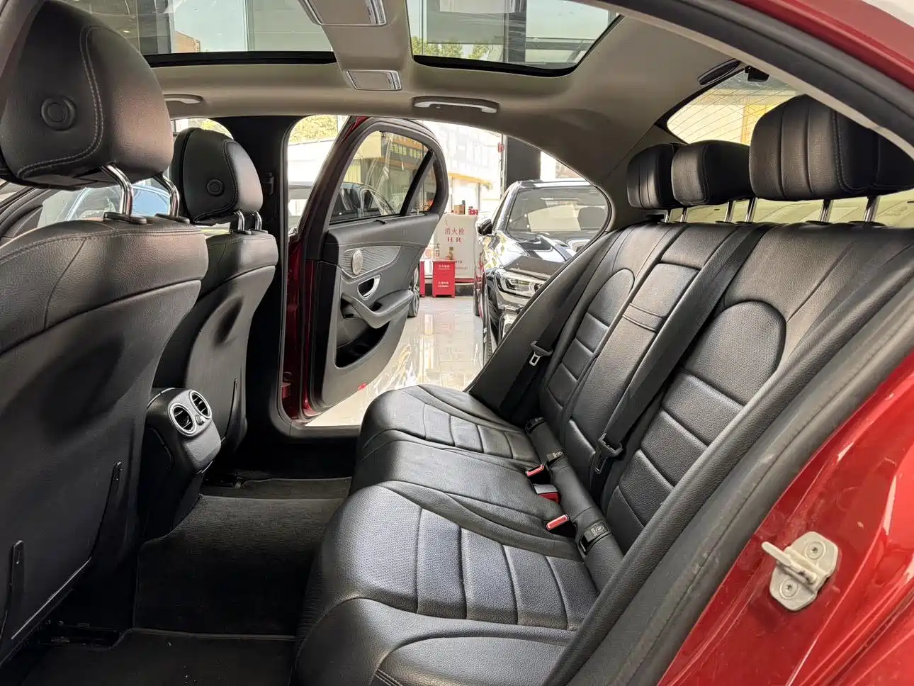 Mercedes-Benz C-Class 2015 C 200 L Sport фото 7