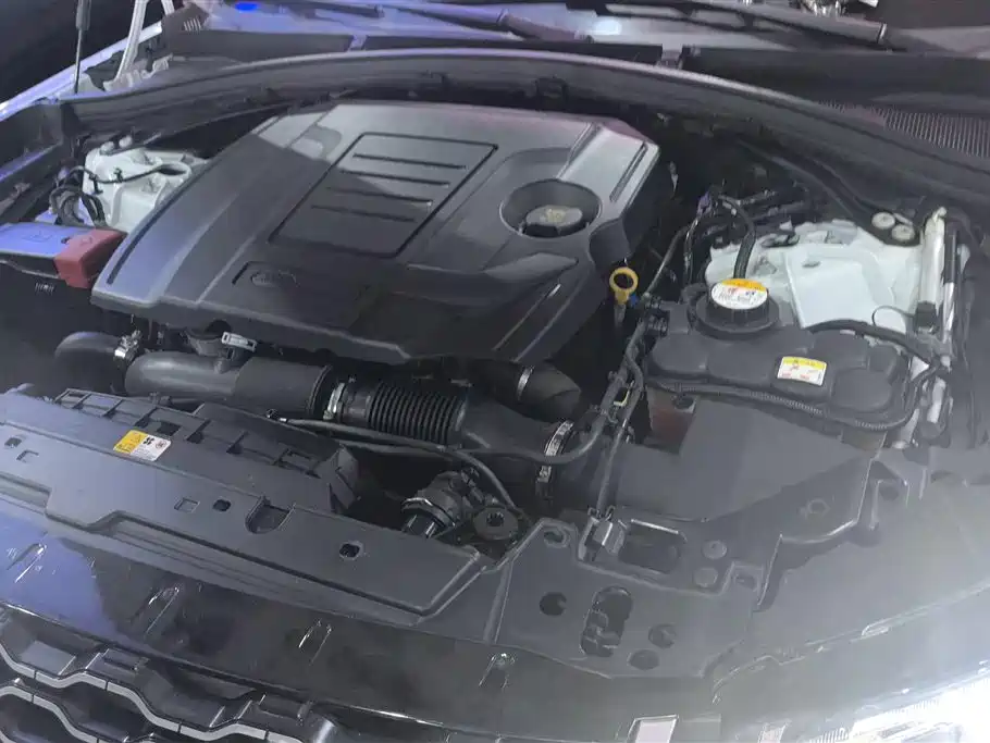 Land Rover Range Rover Velar 2019 250PS фото 10