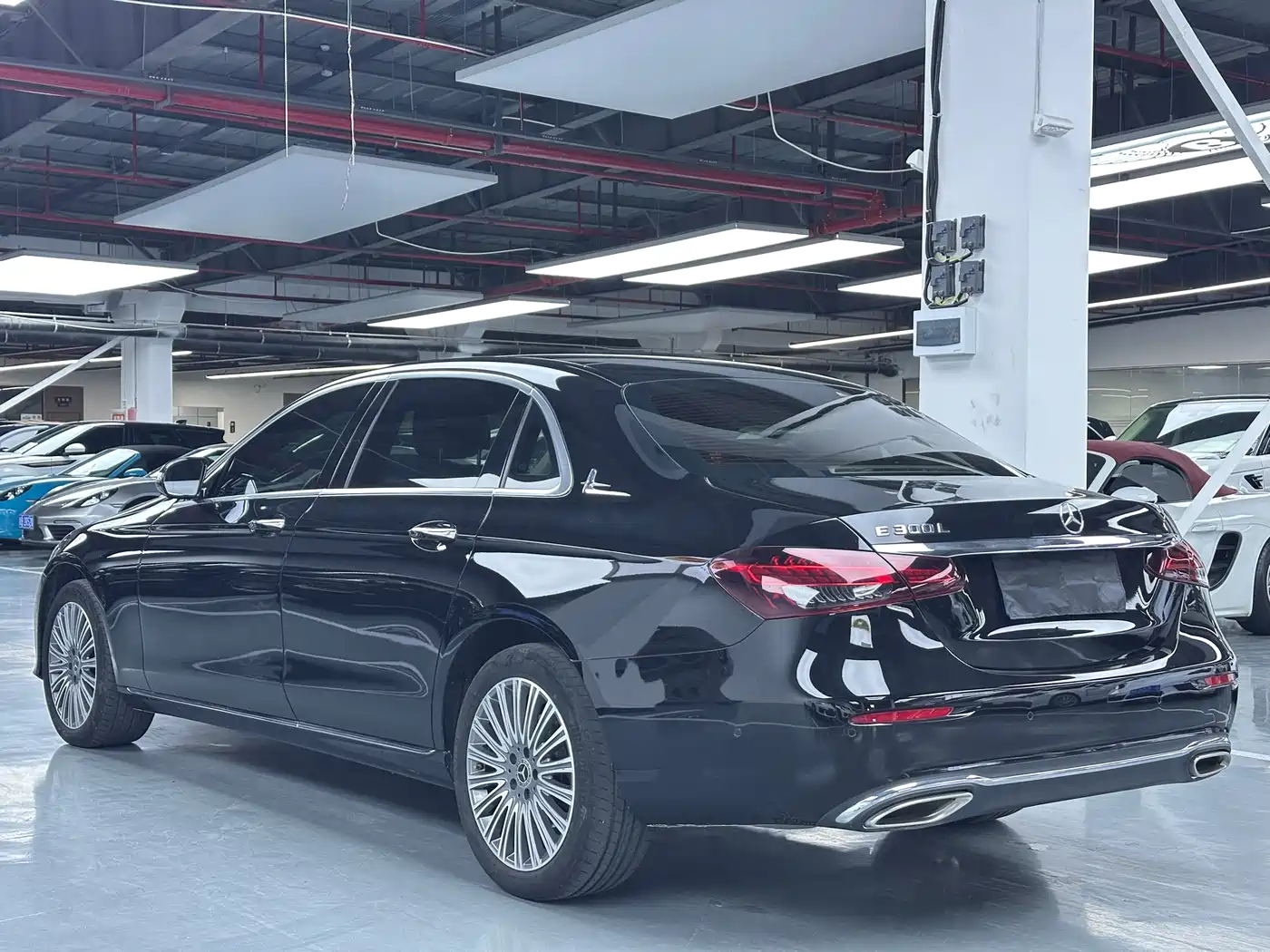 Mercedes-Benz E-Class 2023 E 300 L Fashion фото 21