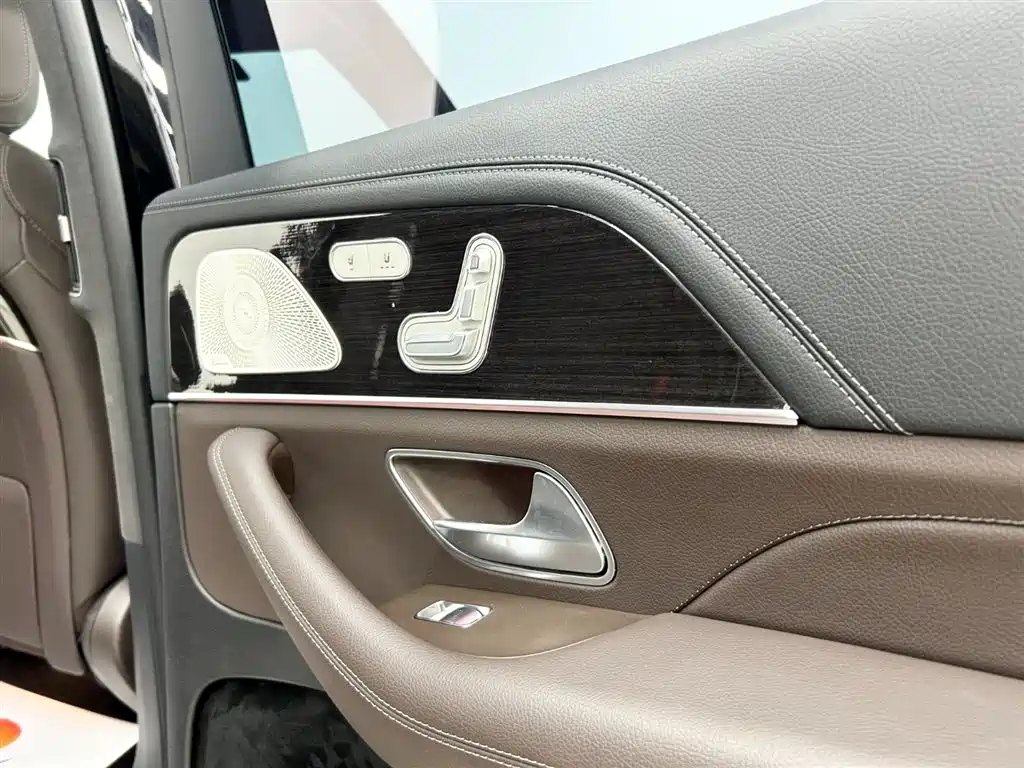 Mercedes-Benz GLS 2021 Facelift GLS 450 4MATIC Fashion фото 10