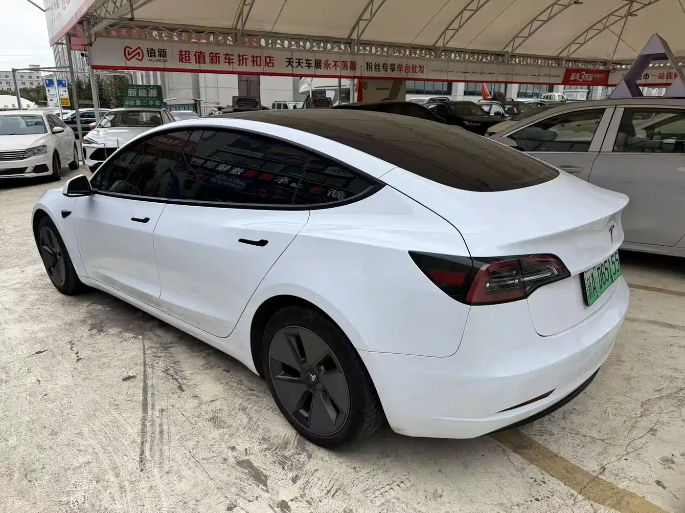 Фото 7 - Tesla Model 3