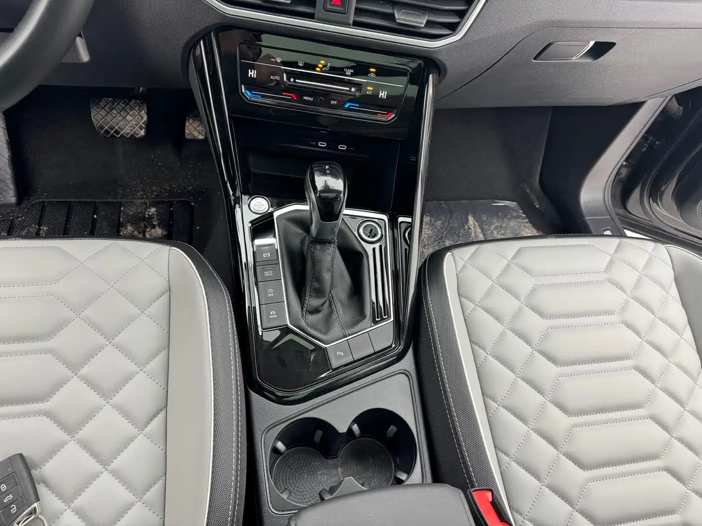 Volkswagen Tayron 2023 280TSI 2WD Luxury Plus Advanced Edition фото 15
