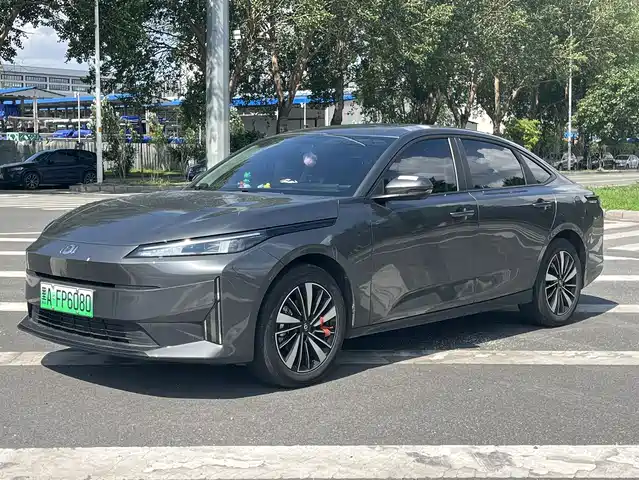  Changan Qiyuan Changan Qiyuan A05 2024 Deluxe Edition 70 Surpass