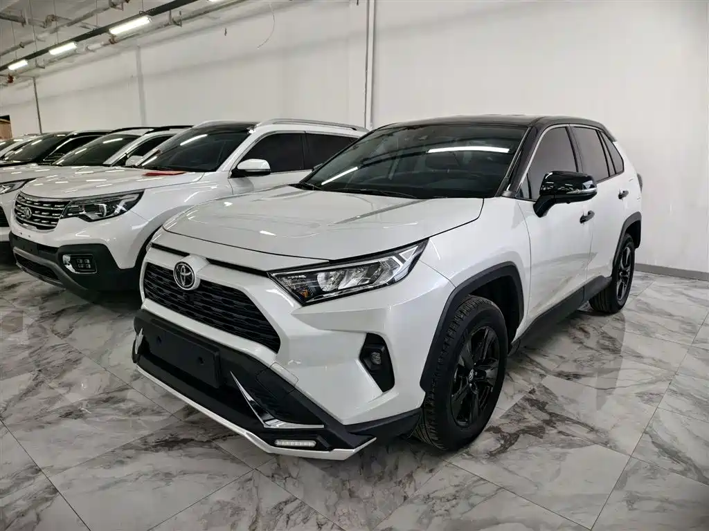 Toyota RAV4 Rongfang 2024 2.0L CVT FWD Urban Edition