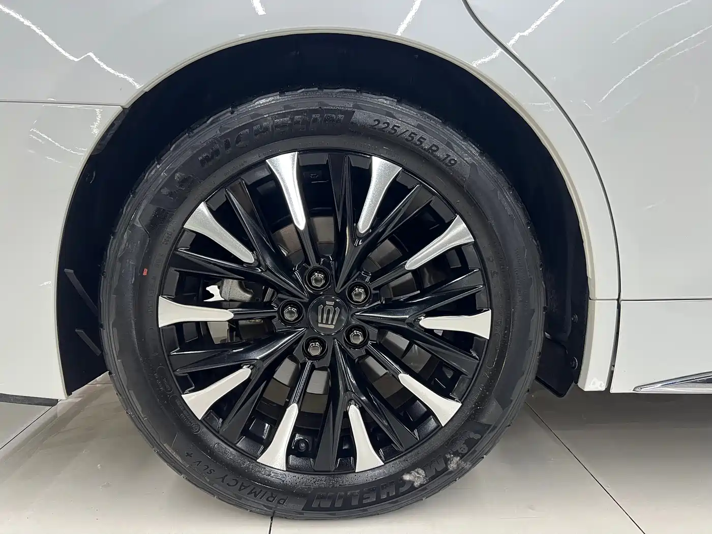 Toyota Vellfire 2024 Crown Hybrid 2.5L Executive Premium Edition фото 28