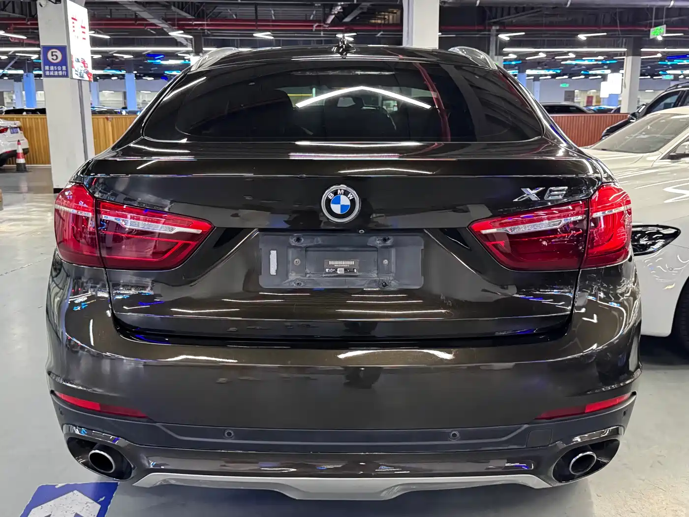 BMW X6 2015 xDrive35i Luxury Model фото 17