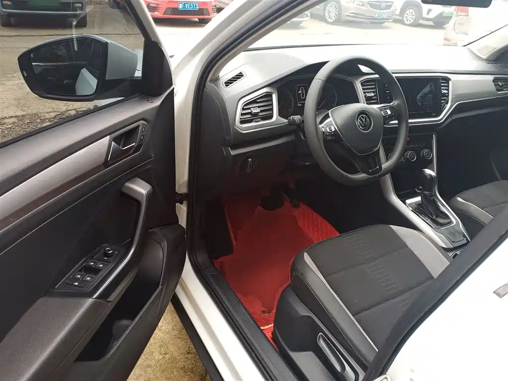 Volkswagen T-ROC 2021 Facelift 280TSI DSG 2WD Elite Smart Connect Edition фото 12