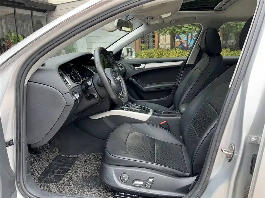 Audi A4L 2013 35 TFSI Automatic Comfort фото 7