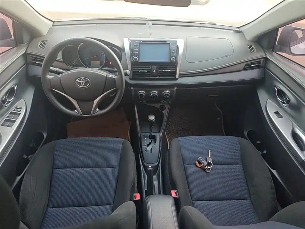 Toyota YARiS L Zhi Xuan 2015 1.5E Auto Charming Edition фото 10