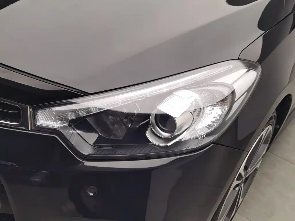 Kia Shuma 2018 2014 1.6T Fashion Edition China IV