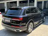 Photo 17 - Audi Q7