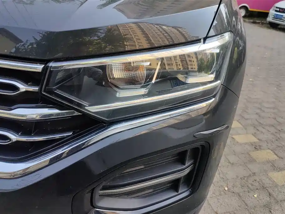 Volkswagen Tayron 2022 330TSI 2WD Luxury Smart Connect Plus фото 5