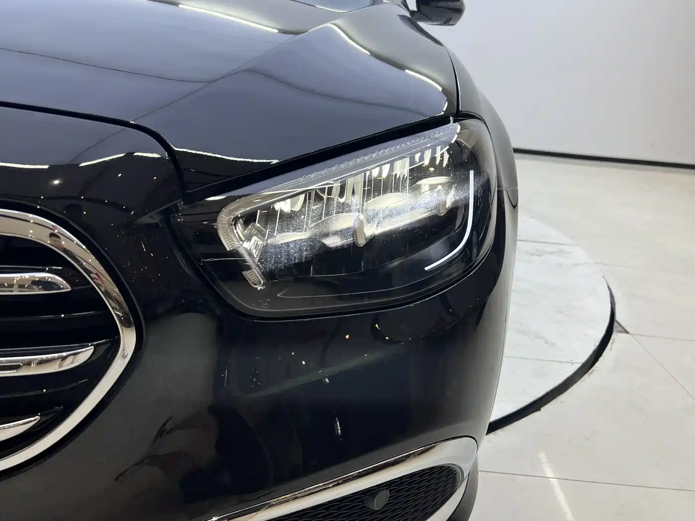 Mercedes-Benz E-Class 2022 Second Facelift E 300 L Luxury фото 8