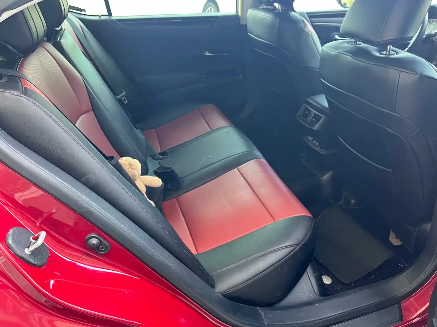 Lexus ES 2020 200 Luxury фото 10