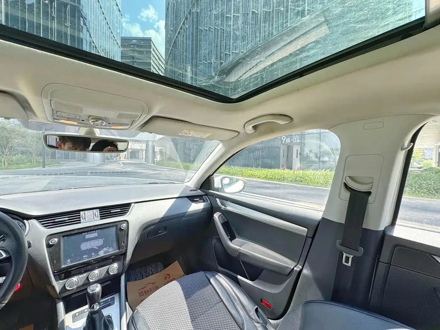 Škoda Octavia 2018 TSI230 DSG Luxury Edition фото 29