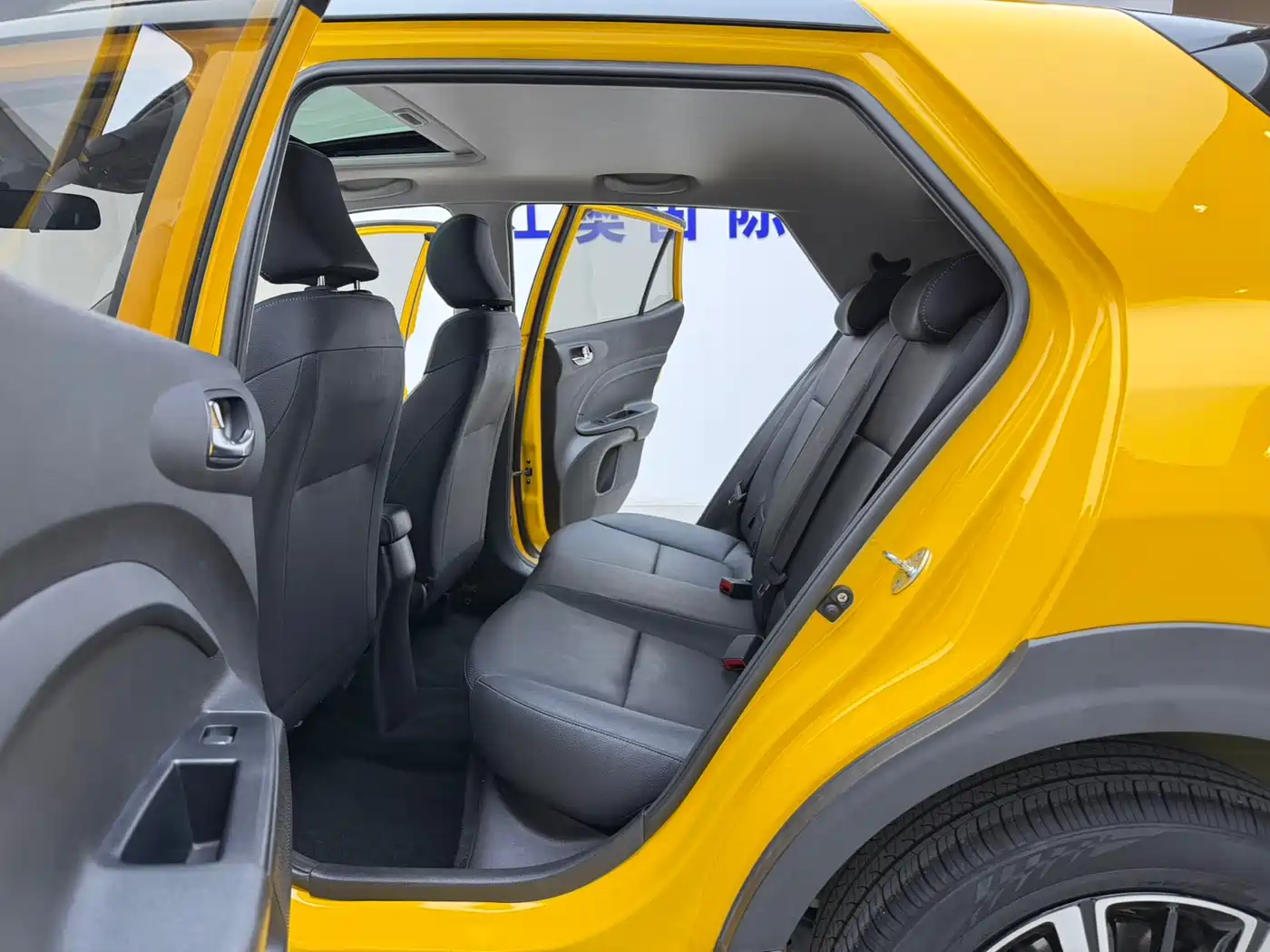 Kia KX1 2021 1.4L CVT Fun Sunroof Version фото 15