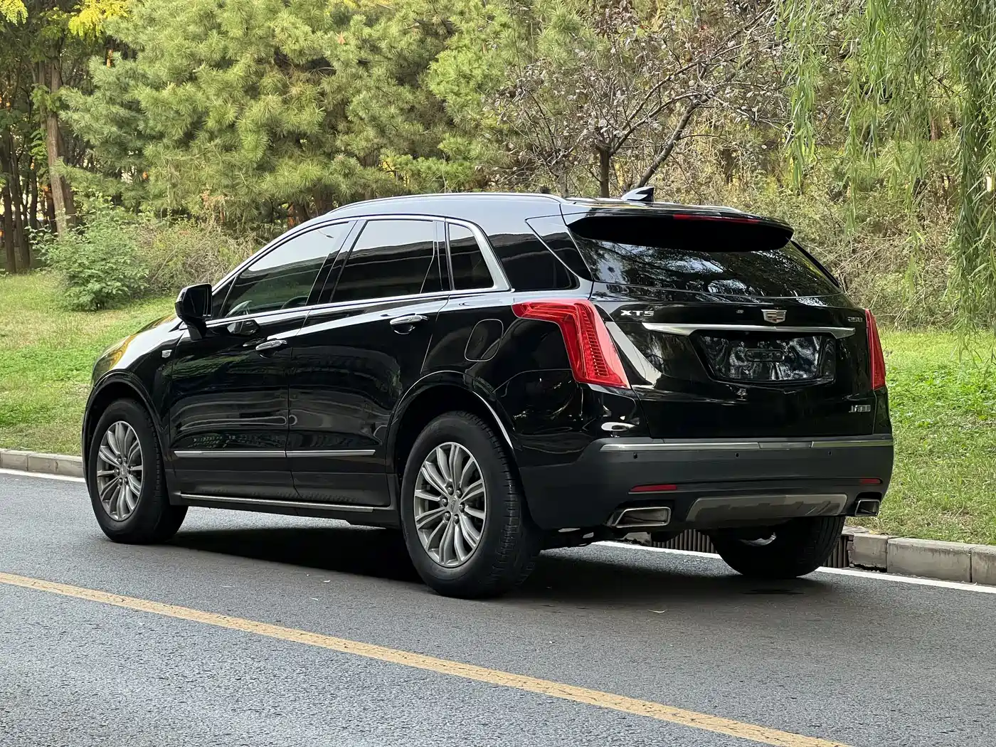 Cadillac XT5 2016 2016 25T Luxury Model