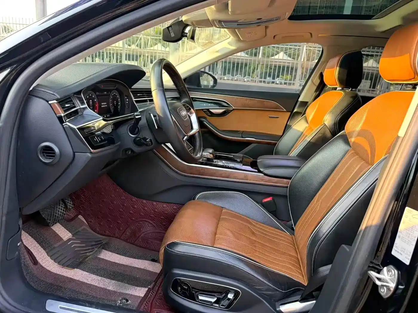 Фото 4 - Audi A8