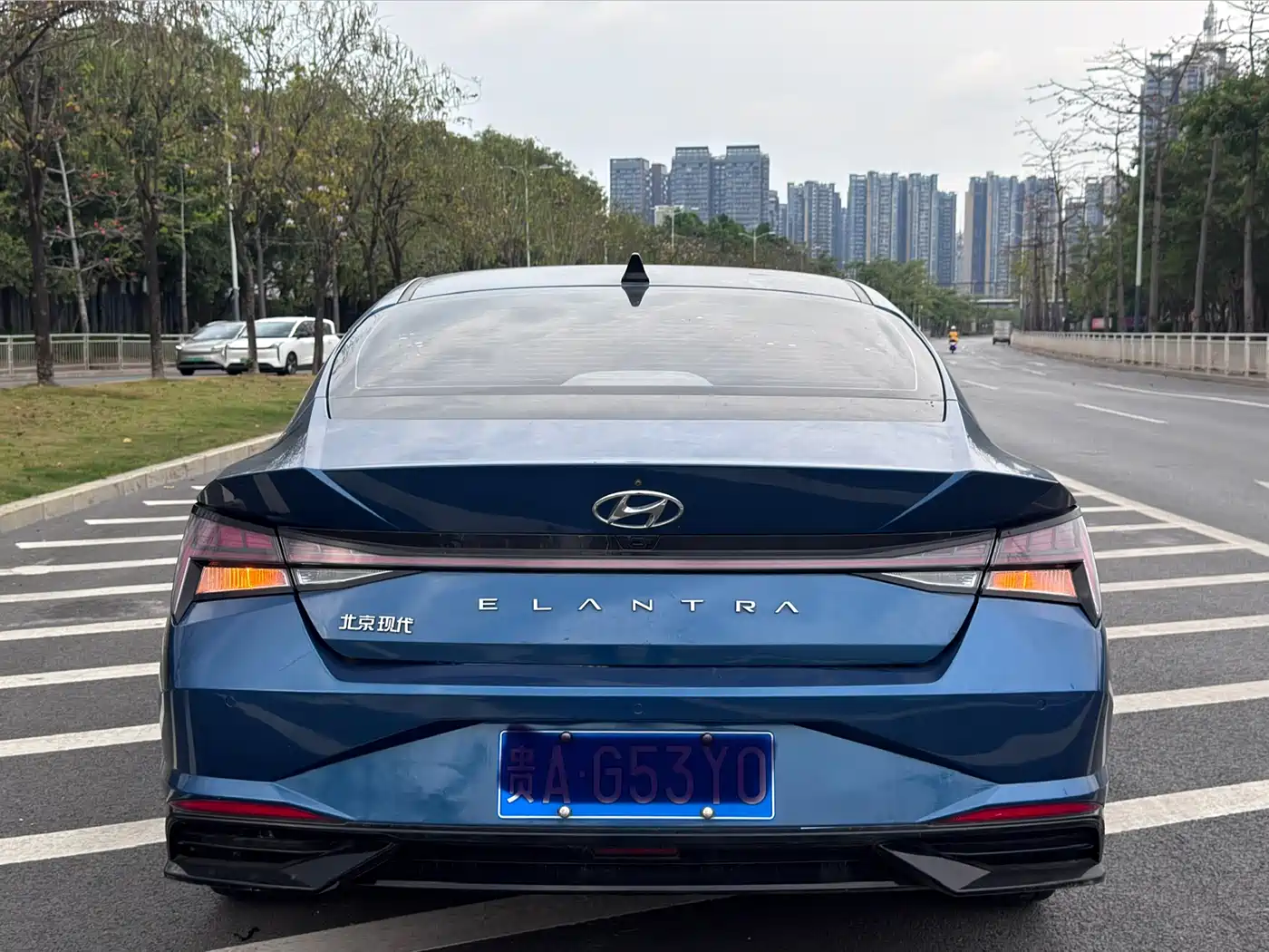 Hyundai Elantra 2021 1.5L CVT GLX Elite Edition фото 4
