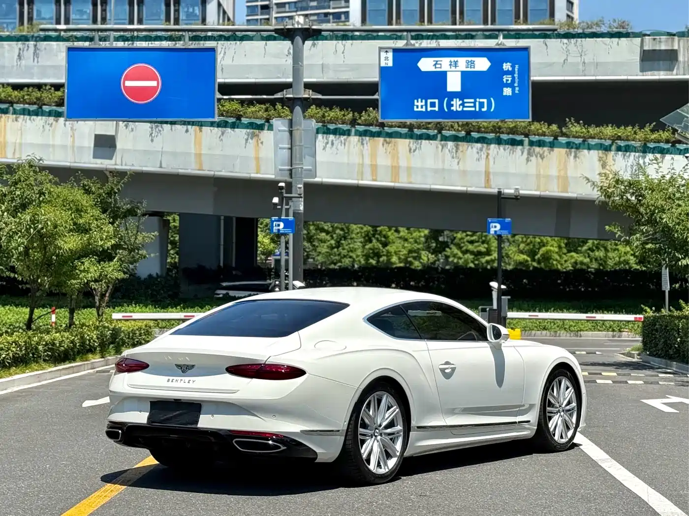 Bentley Continental Plug-in Hybrid 2026 2026 GT Base Model