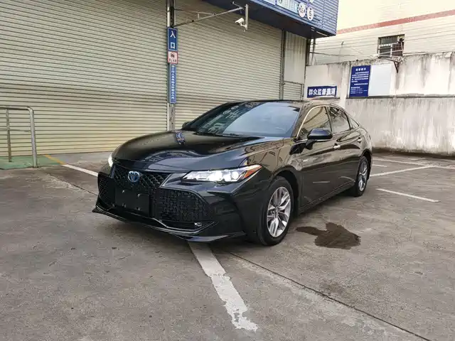 Toyota Avalon Гибрид, 2.5L, Люкс, экокласс Китай V