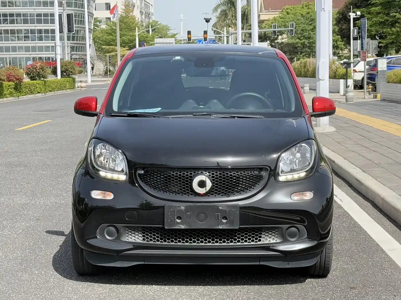 smart forfour 2018 2018 1.0L 52kW Passion Edition