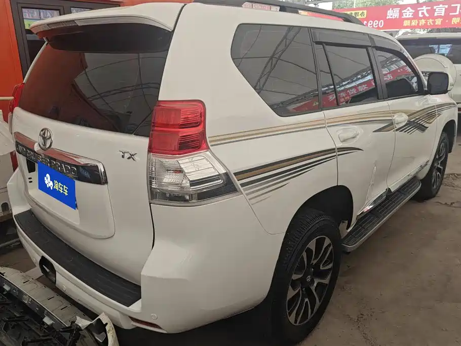 Toyota Prado 2010 4.0L Automatic TX фото 3