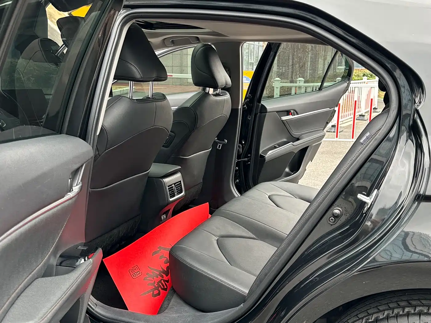 Toyota Camry 2021 2.0G Luxury Edition фото 7