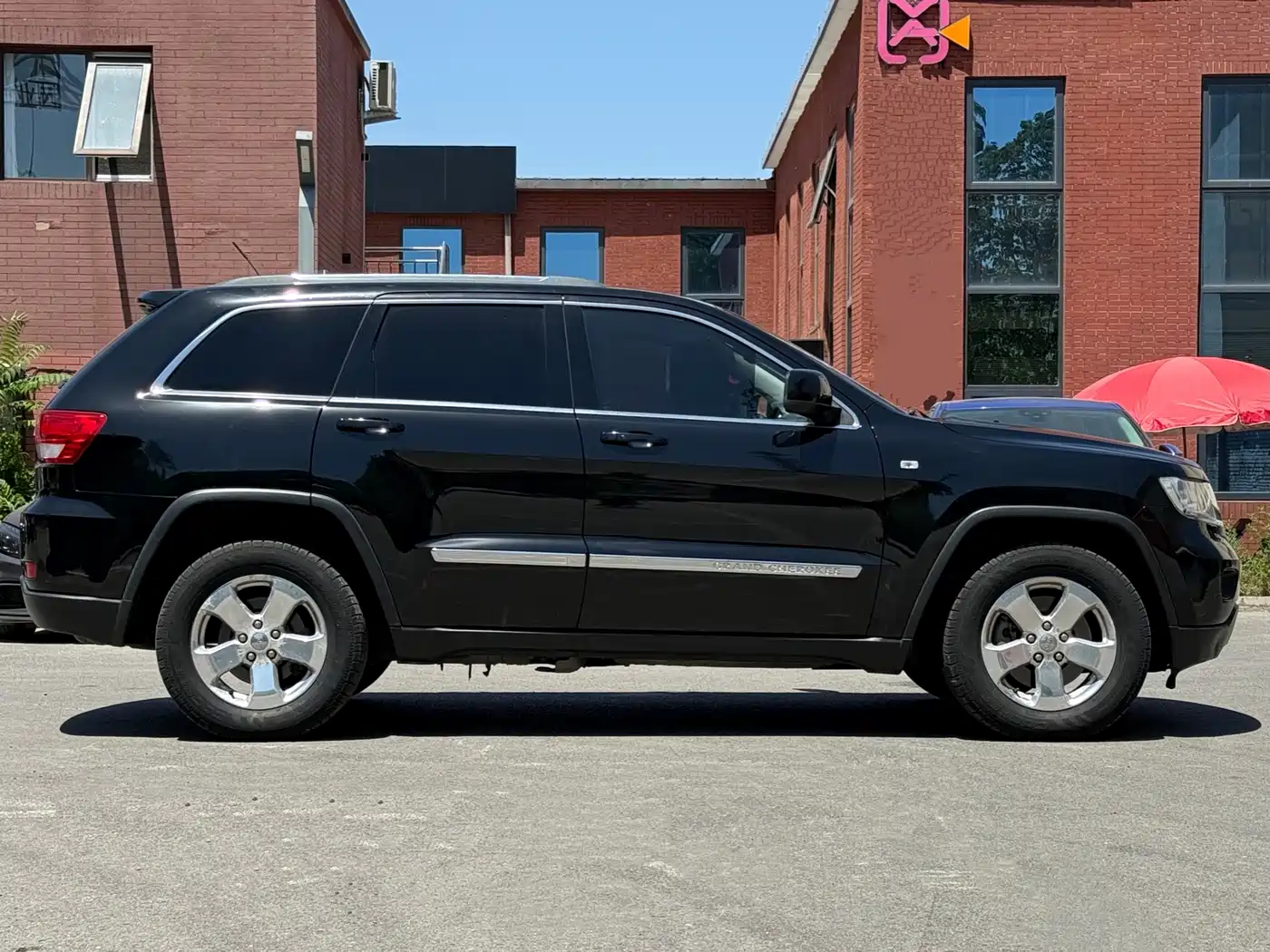 Jeep Grand Cherokee (Import) 2012 2012 3.6L Anniversary Navigation Edition