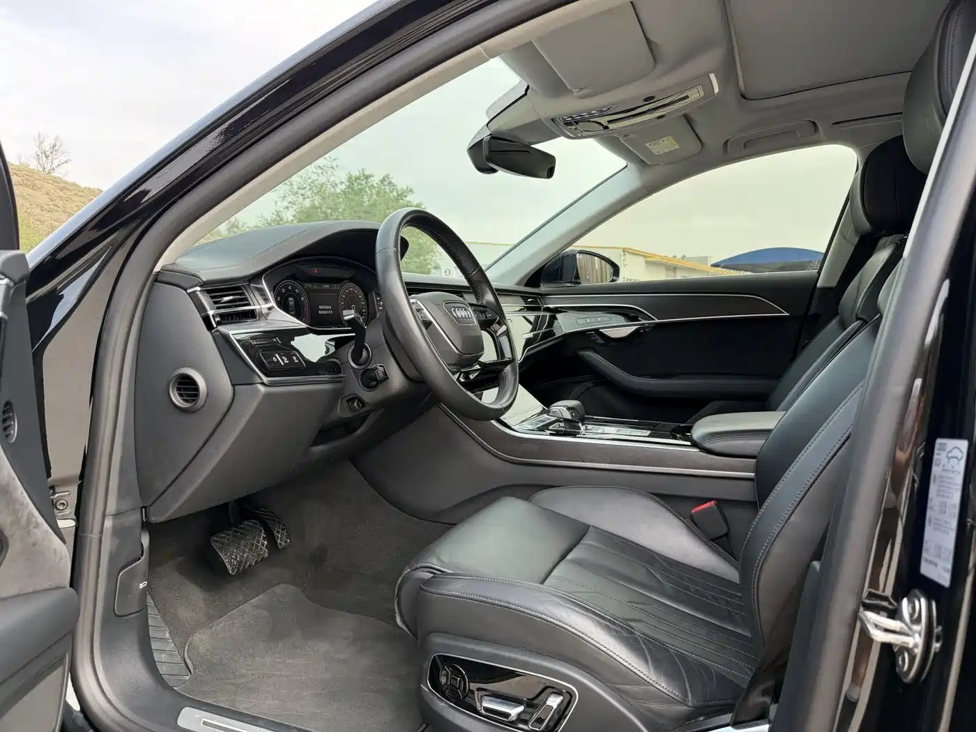 Audi A8 2019 A8L 50 TFSI quattro Comfort фото 7