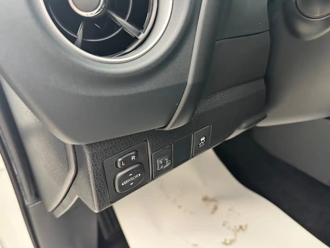Toyota Corolla 2017 Facelift 1.2T S-CVT GL фото 10