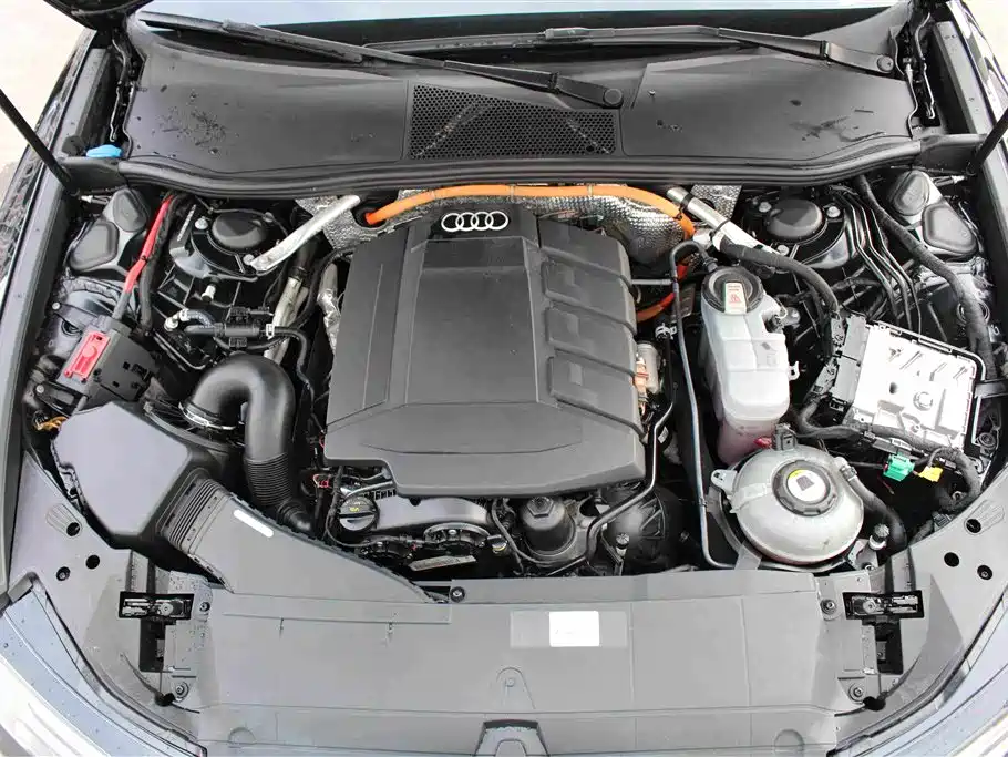Фото 15 - Audi A6L New Energy