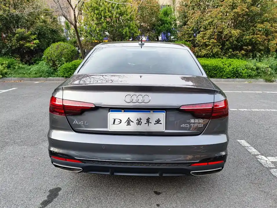 Audi A4L 2022 40 TFSI Luxury Dynamic фото 11