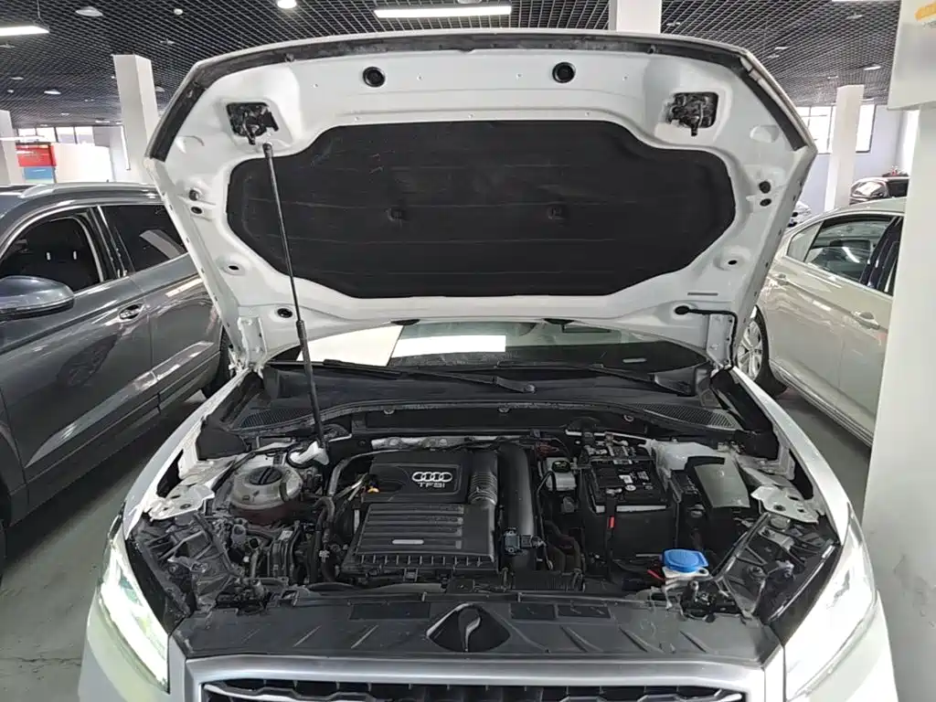 Photo 20 - Audi Q2L