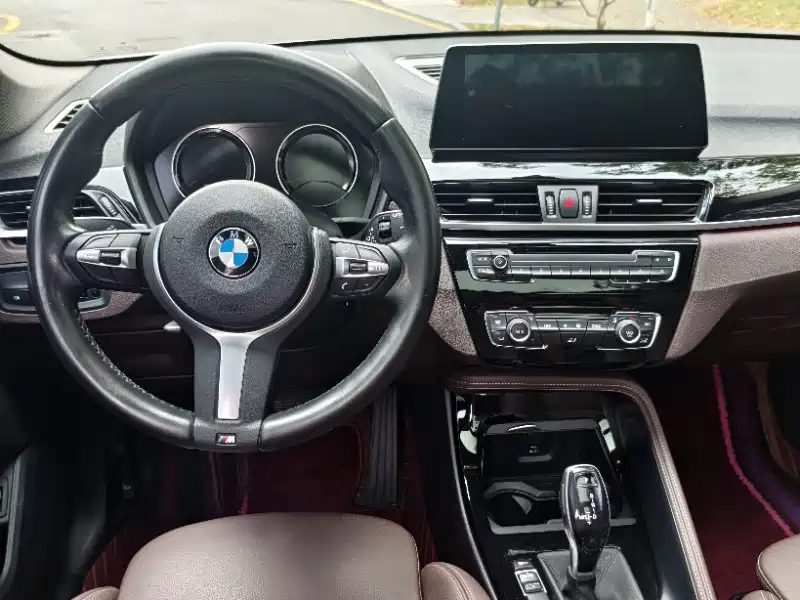BMW X1 2020 sDrive20Li Premium Edition фото 4