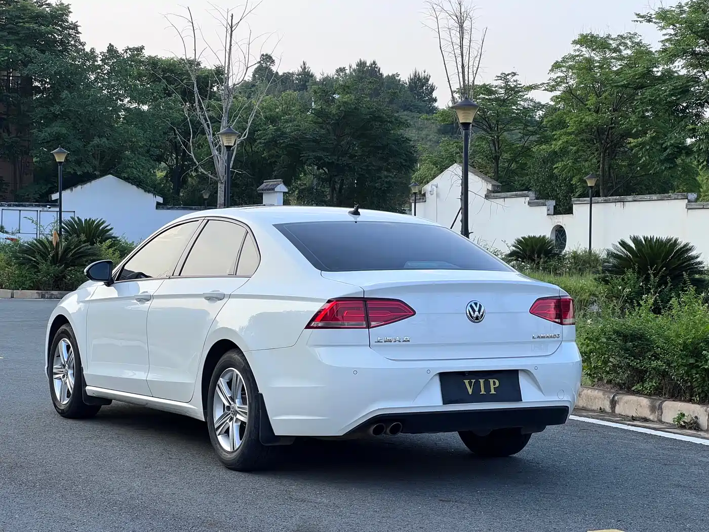 Volkswagen Lamando 2015 230TSI DSG Style фото 4