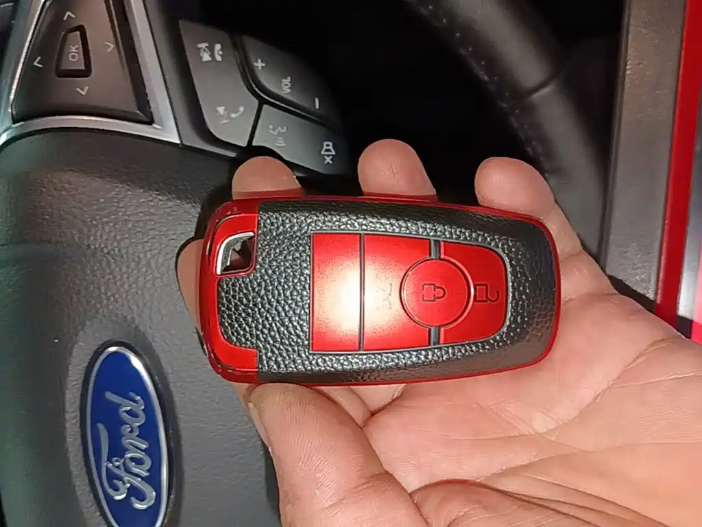 Фото 9 - Ford Edge
