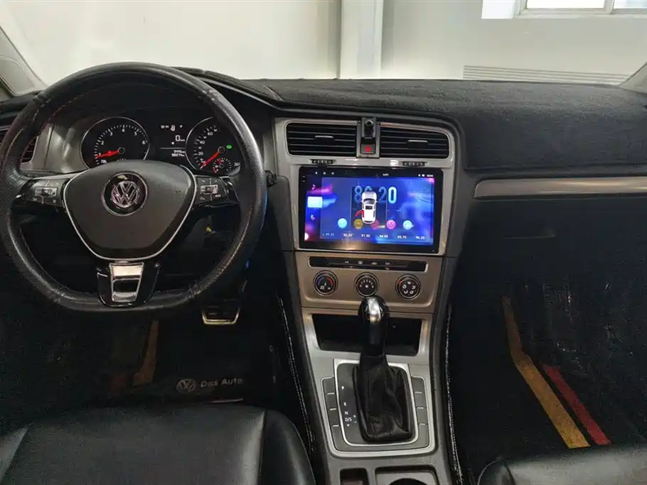 Volkswagen Golf 2015 1.6L Automatic Fashion фото 12