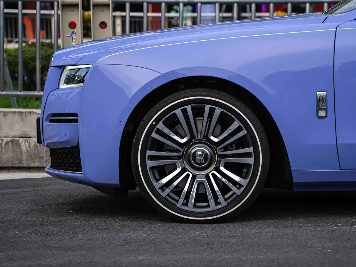 ROLLS-ROYCE GUST
