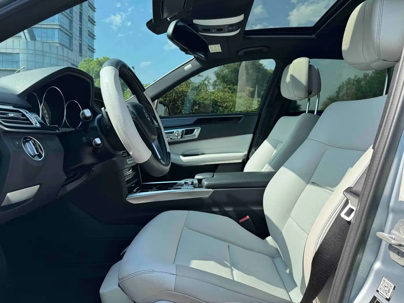 Mercedes-Benz E-Class 2014 Facelift E 260 L Sport фото 4